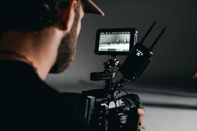 Read more about the article Professional Video Services: Unleashing the Power of Visual Storytelling